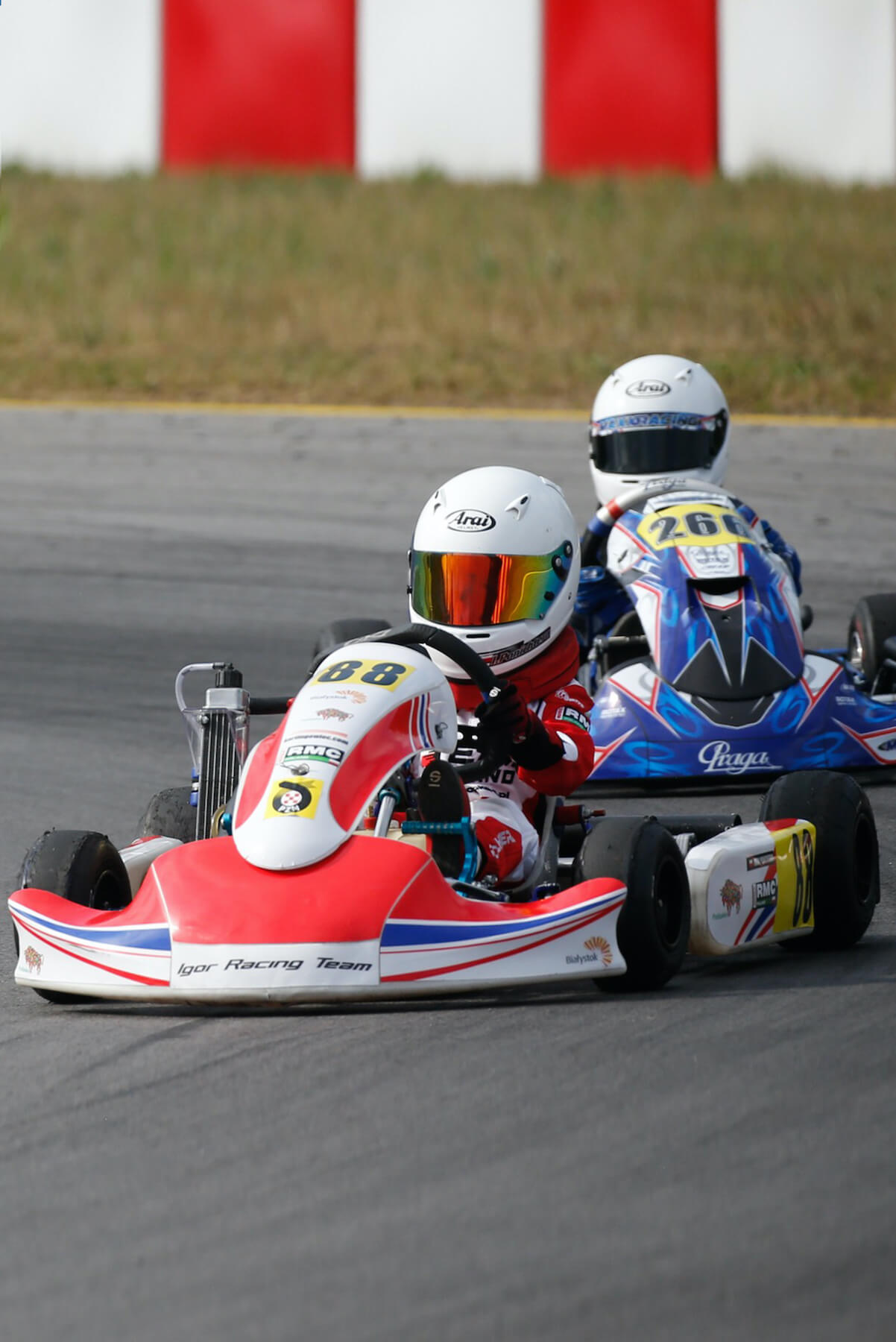 Igor Ponichtera w trakcie jazdy gokartem - Igor Racing