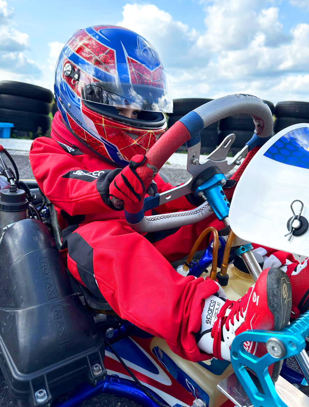 Igor-Racing-Team-najblizsze-wydarzenia-2 Igor Ponichtera gotowy do startu - w kasku i kombinezonie